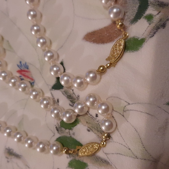 Vintage Pearl Necklace And Bracelet Set - Picture 4 of 5
